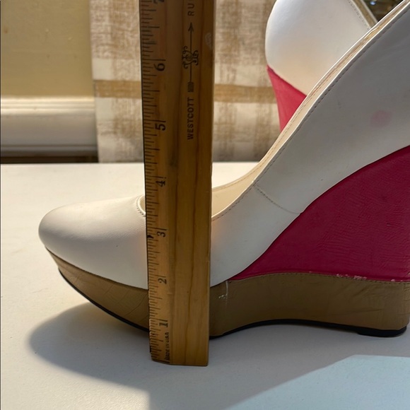 Michael Antonio White and Pink Wedge Shoes - Picture 7 of 13